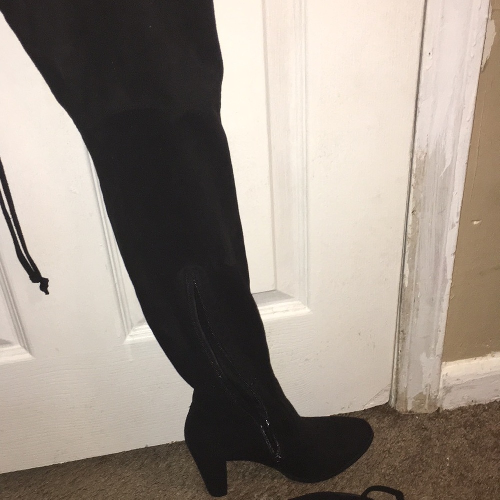 High heel boots